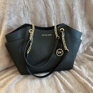 Michael Kors Jet Set Travel Large Chain Shoulder Tote